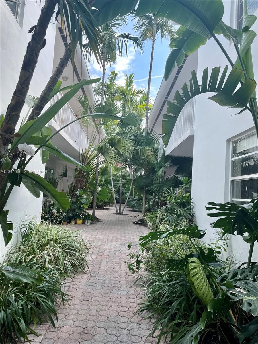 MERIDIAN COURT CONDO · #104 in Miami Beach - Photo 1