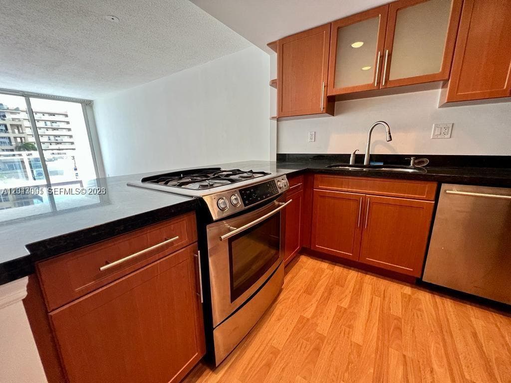 PARKER PLAZA CONDO ESTATE · #211 in Hallandale Beach - Photo 2