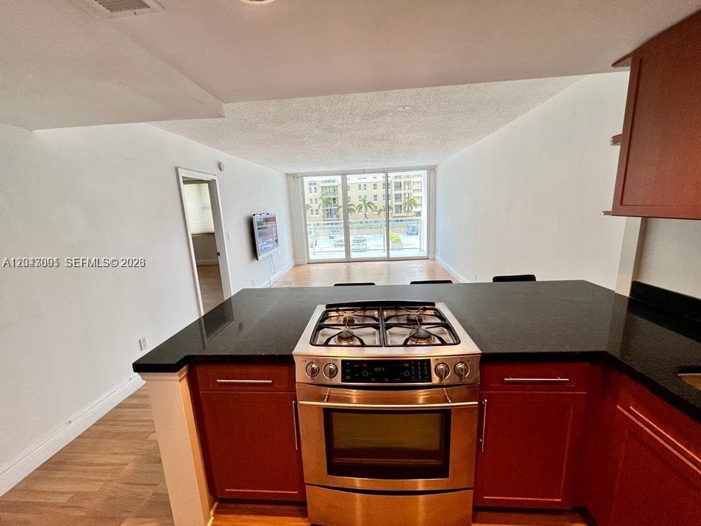 PARKER PLAZA CONDO ESTATE · #211 in Hallandale Beach - Photo 15