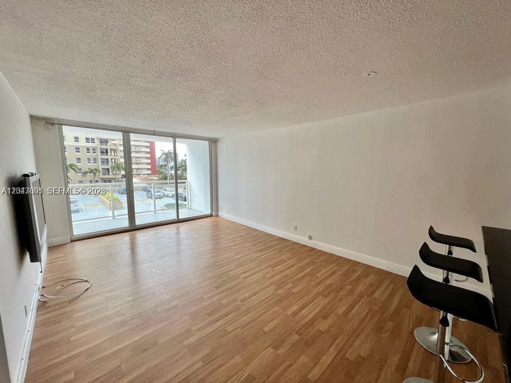 PARKER PLAZA CONDO ESTATE · #211 in Hallandale Beach - Photo 4