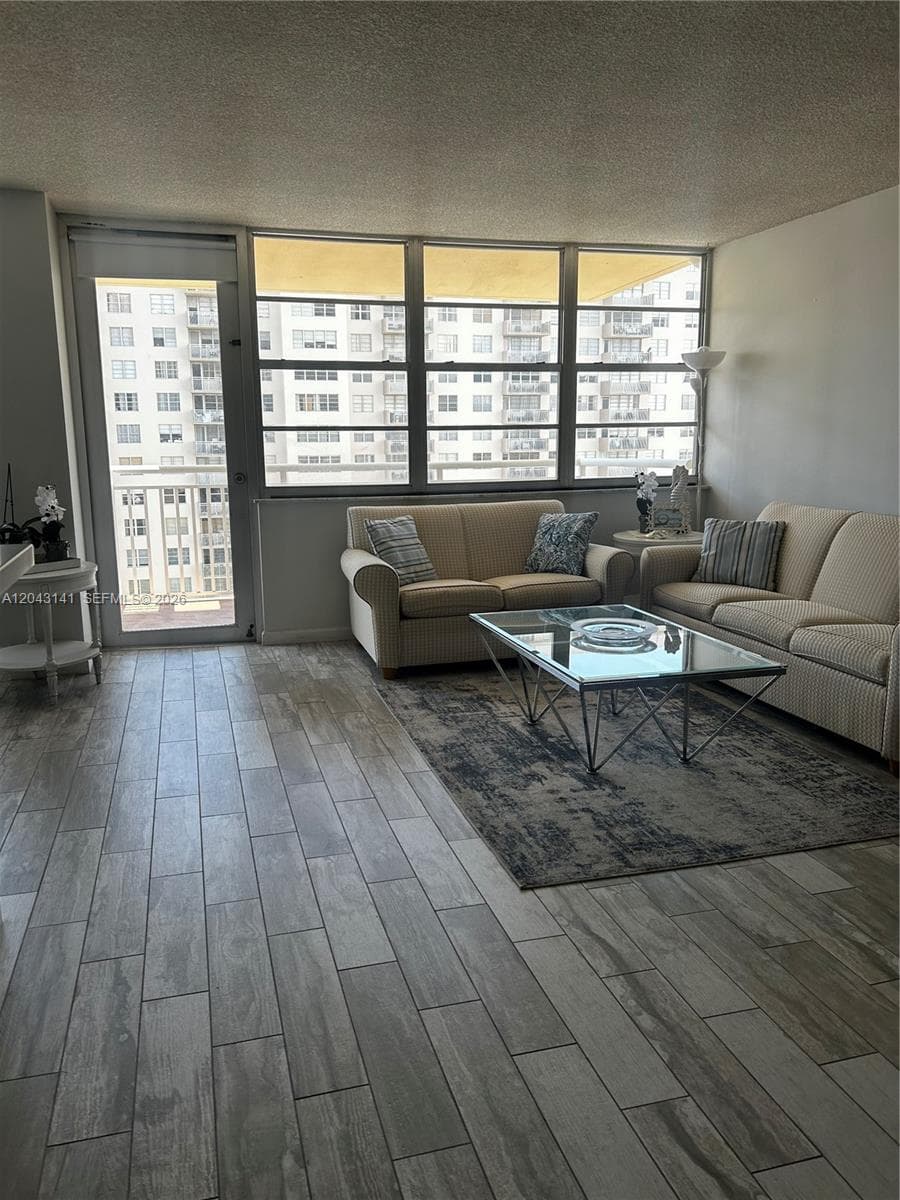 WINSTON TOWERS 200 · #1607 in Sunny Isles Beach - Photo 7