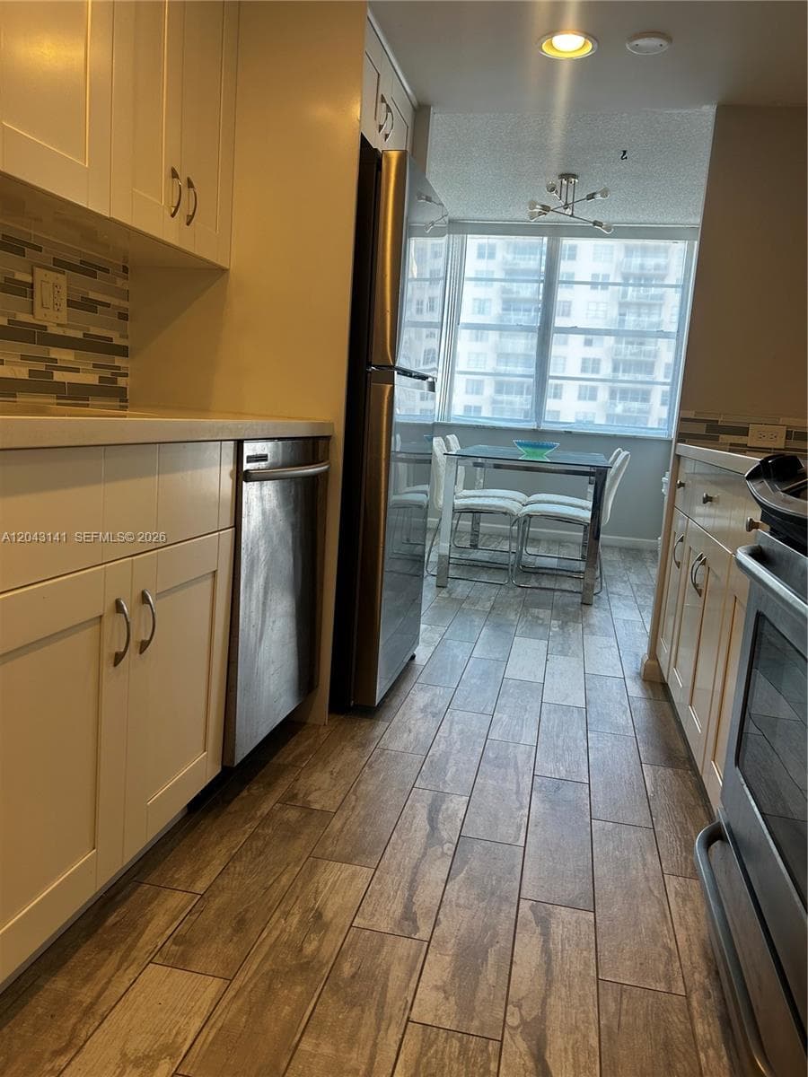 WINSTON TOWERS 200 · #1607 in Sunny Isles Beach - Photo 11