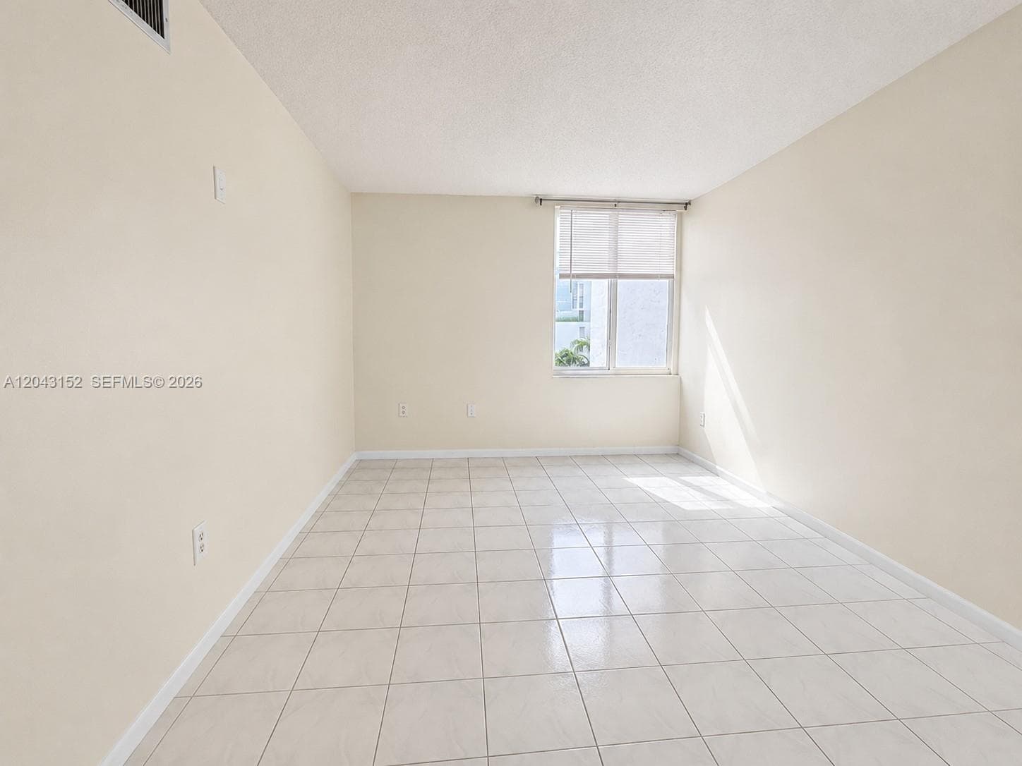 Caribbean Breeze · #507 in Sunny Isles Beach - Photo 7