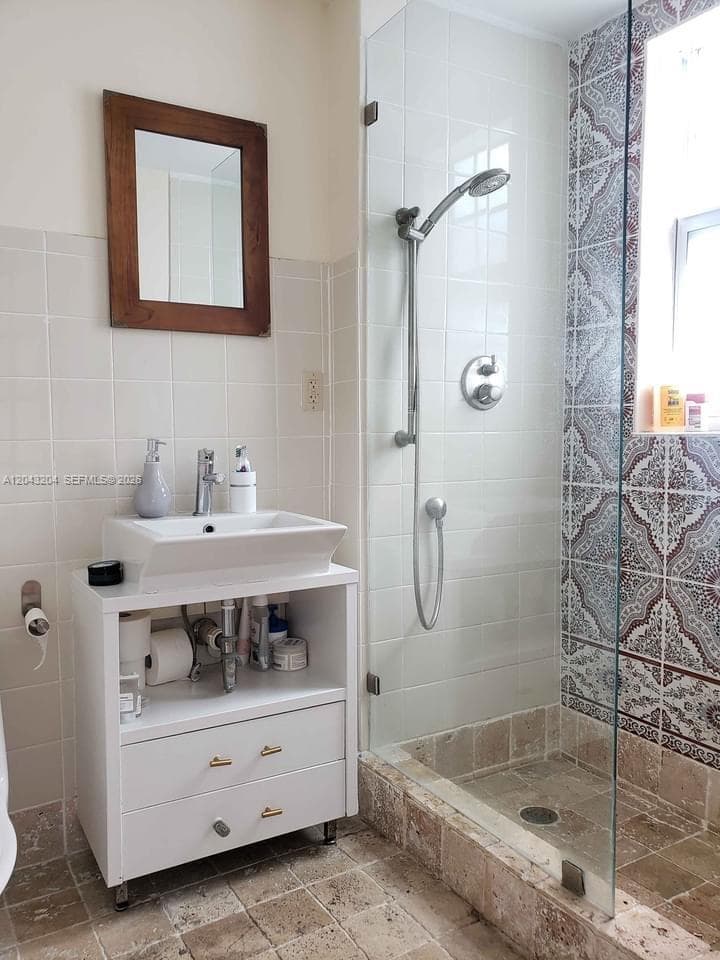 PALM GARDEN CONDO · #3 in Miami Beach - Photo 6