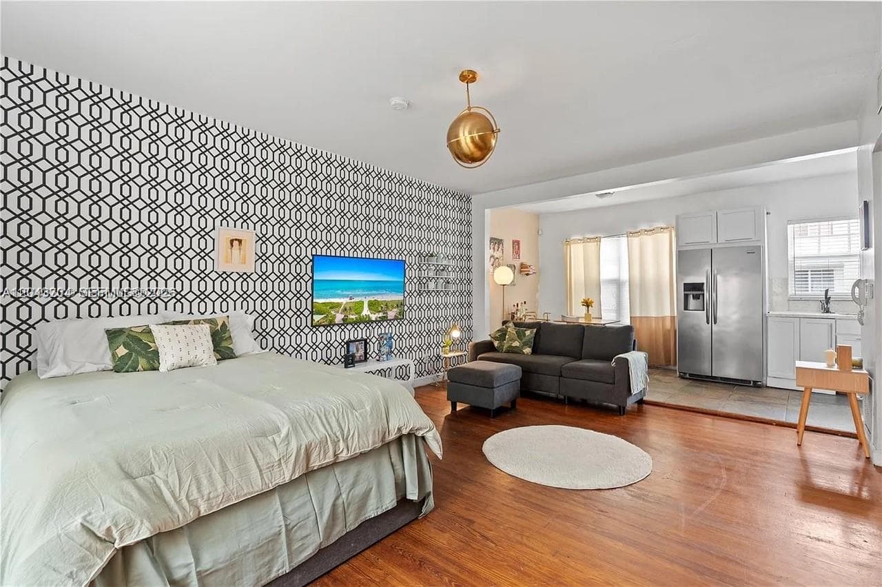 PALM GARDEN CONDO · #3 in Miami Beach - Photo 3