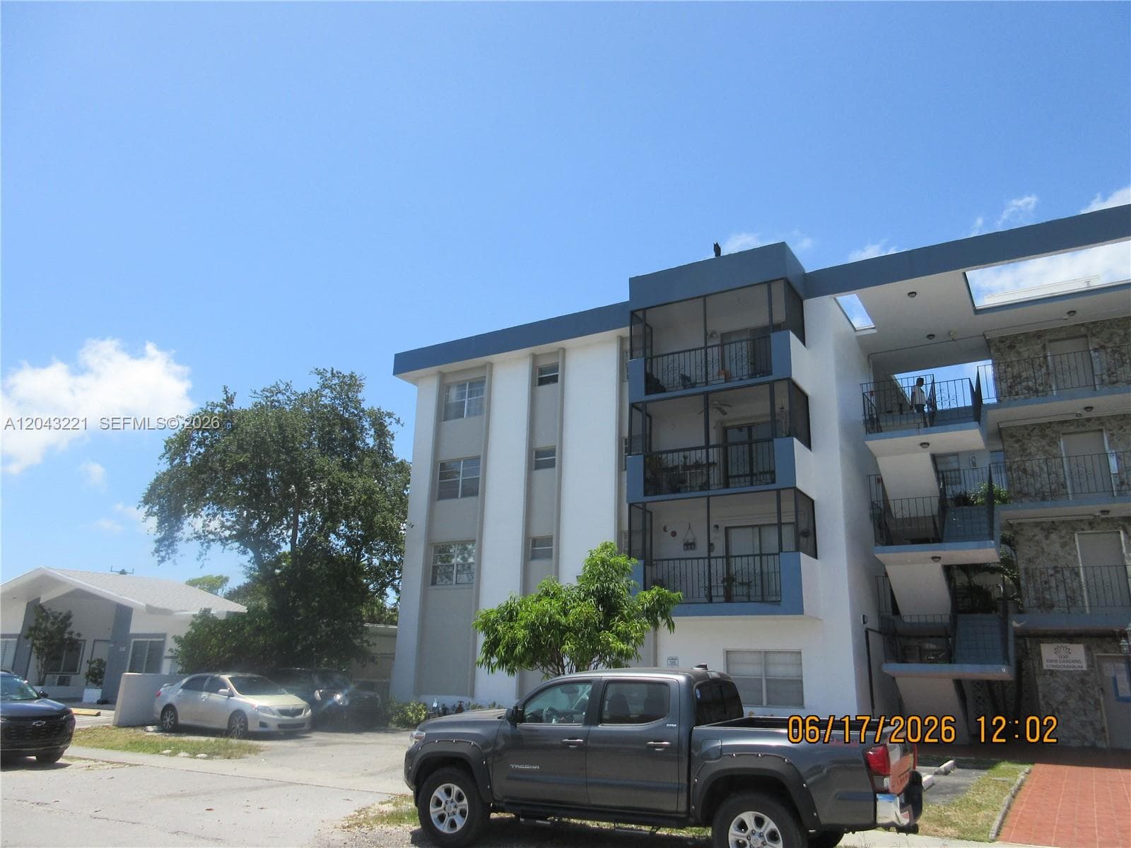 DIXIE GARDENS CONDO · #309 in North Miami - Photo 2