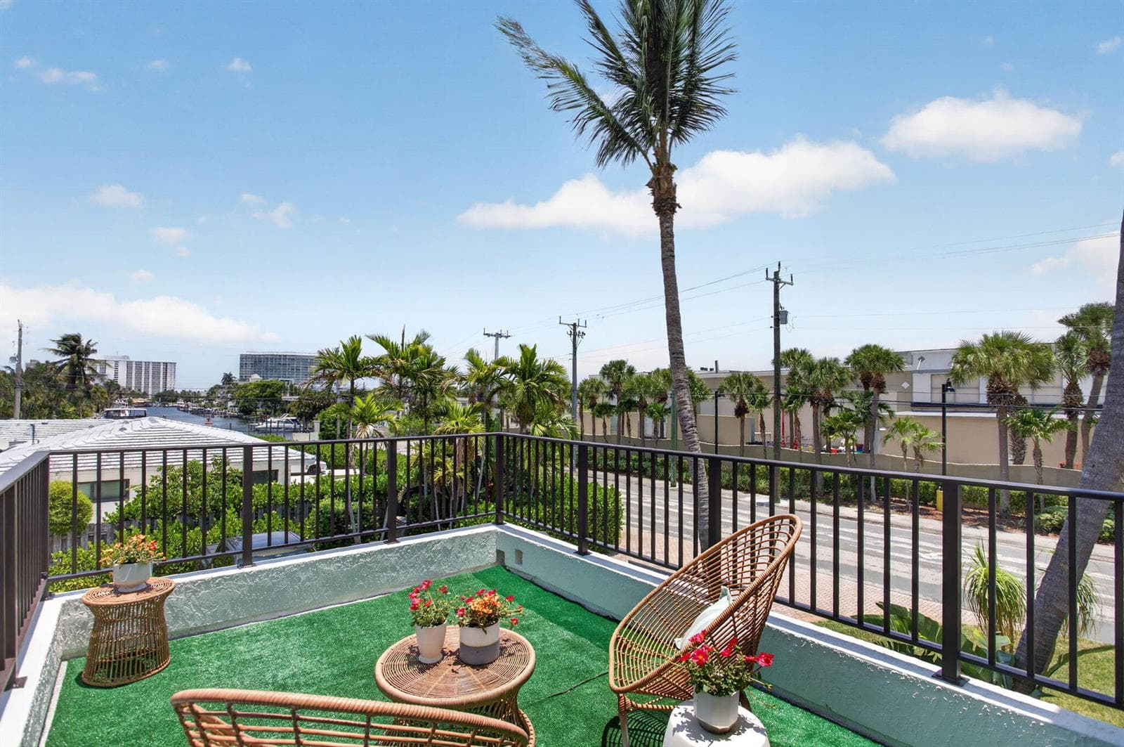 52-web-or-mls-2025-9520