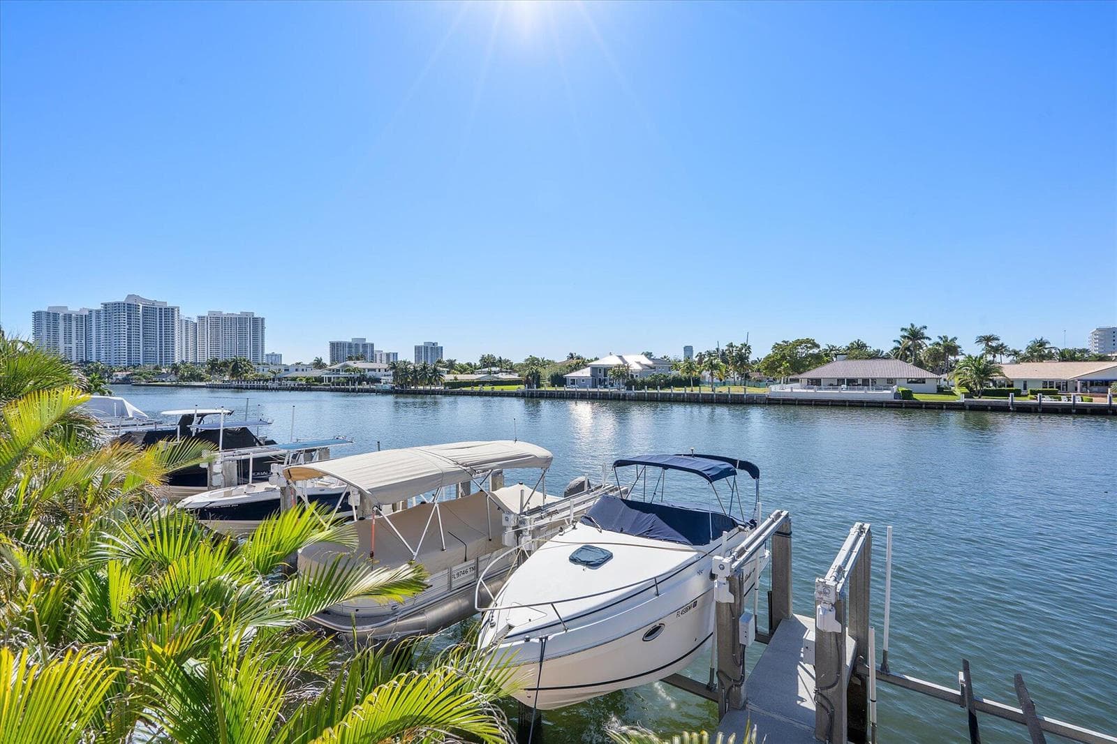 33-1980 S Ocean Dr APT 19A_036