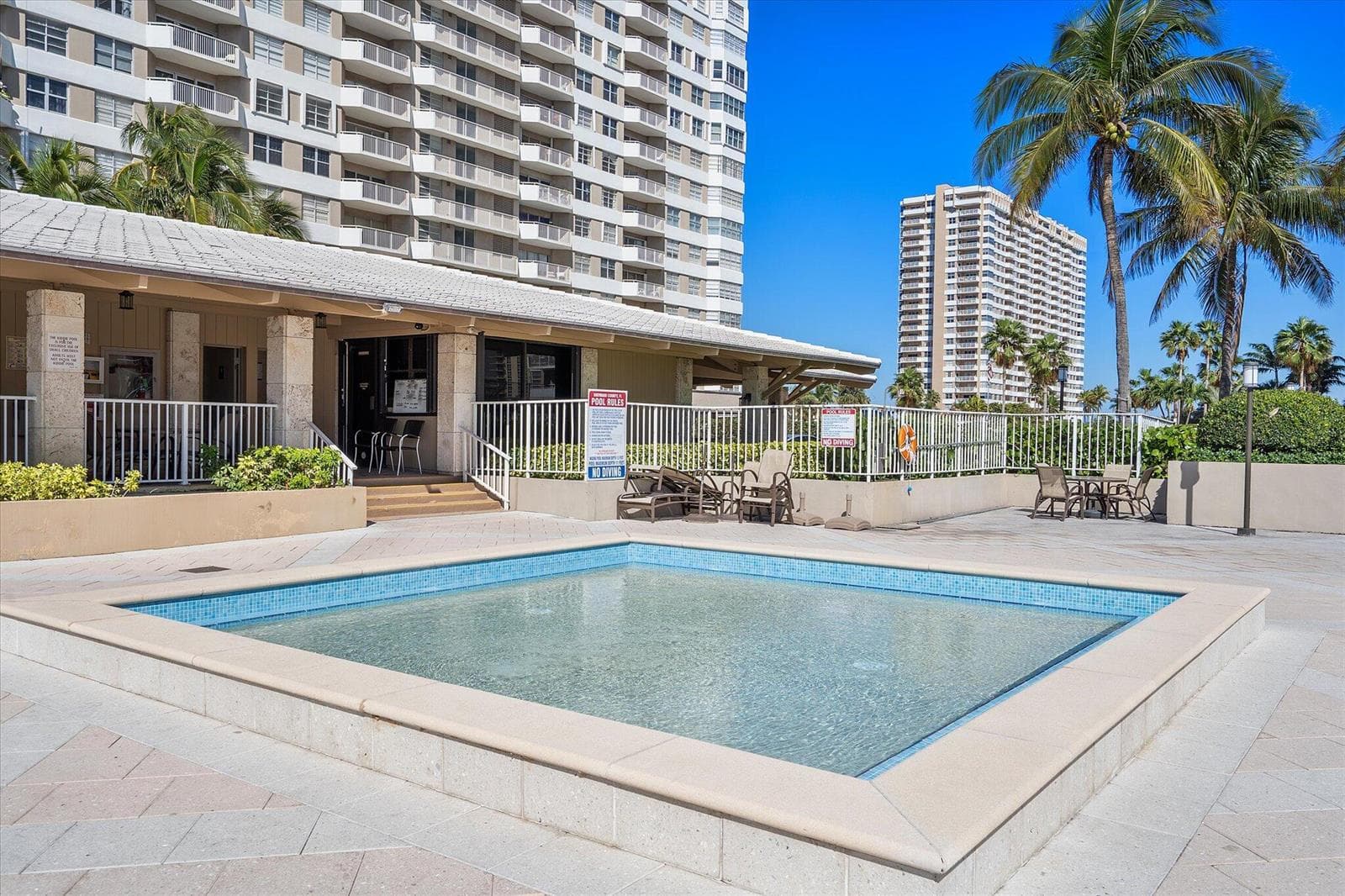 24-1980 S Ocean Dr APT 19A_027