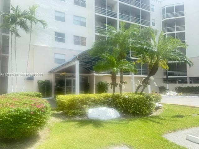 CARLTON BAY CONDO · #2C in North Miami Beach - Photo 1