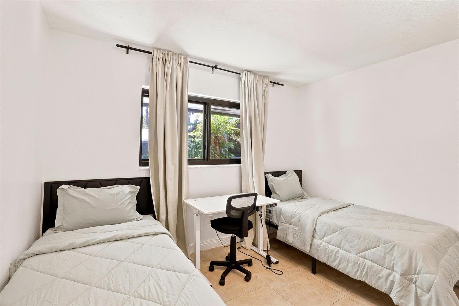 Secondary Bedroom