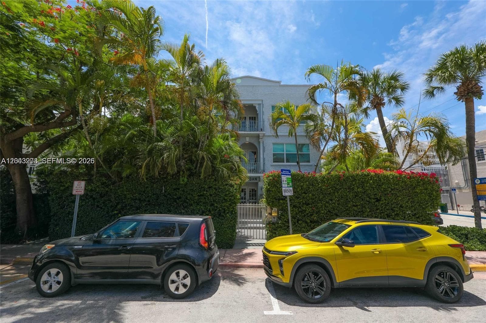 The Michigan Condo · #38 in Miami Beach - Photo 1