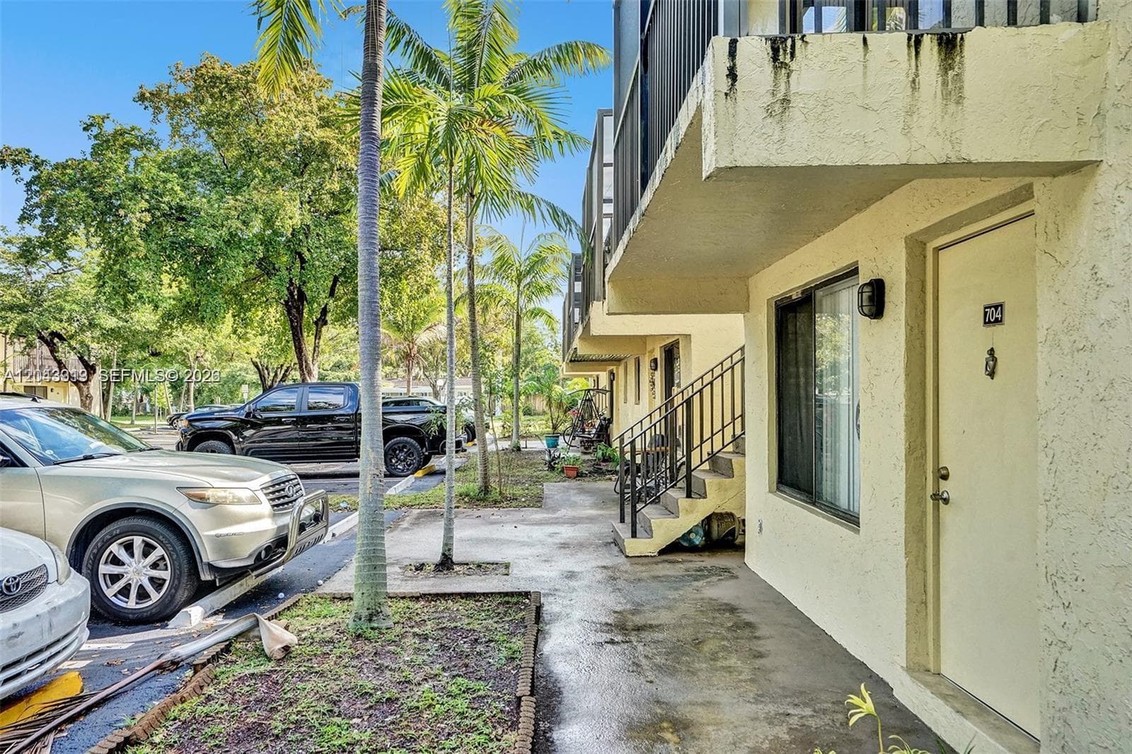 S Flagler condo · #704 in Pompano Beach - Photo 2