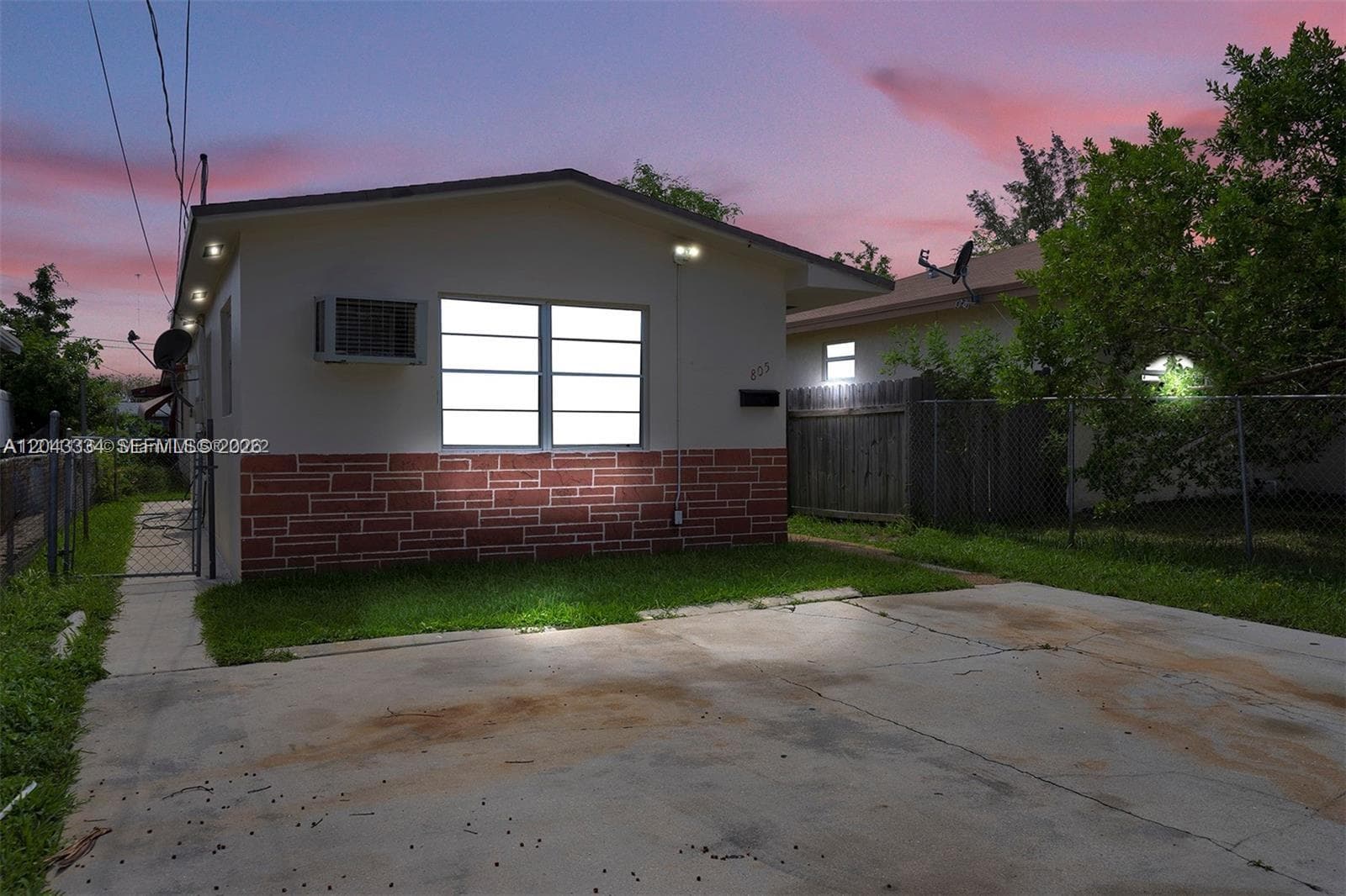 805 NW 3rd Ter photo 13