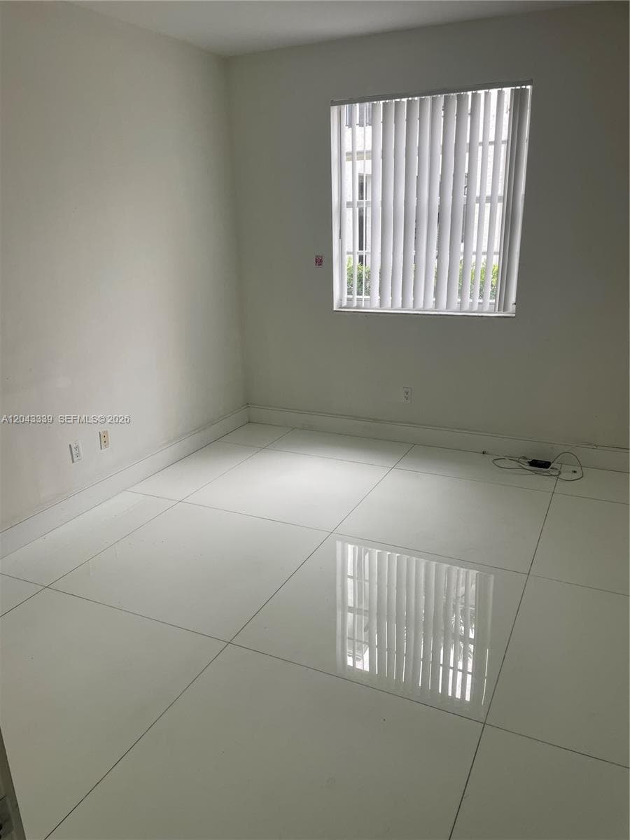 Village by the Bay · #8105 in Aventura - Photo 4