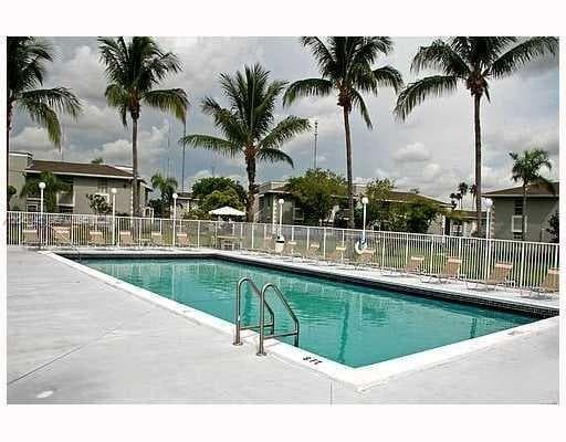 MONTEREY VILLAGE-ONE · #103-2 in Miami - Photo 2