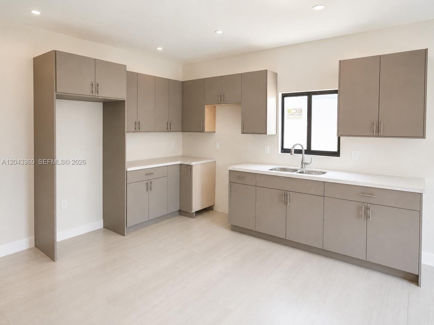 13720 NE 2nd Court photo 13