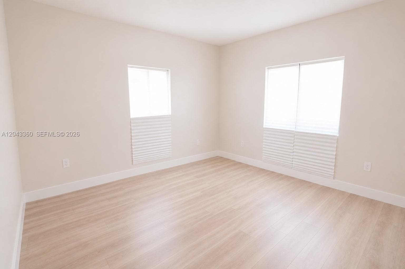 13720 NE 2nd Court photo 14