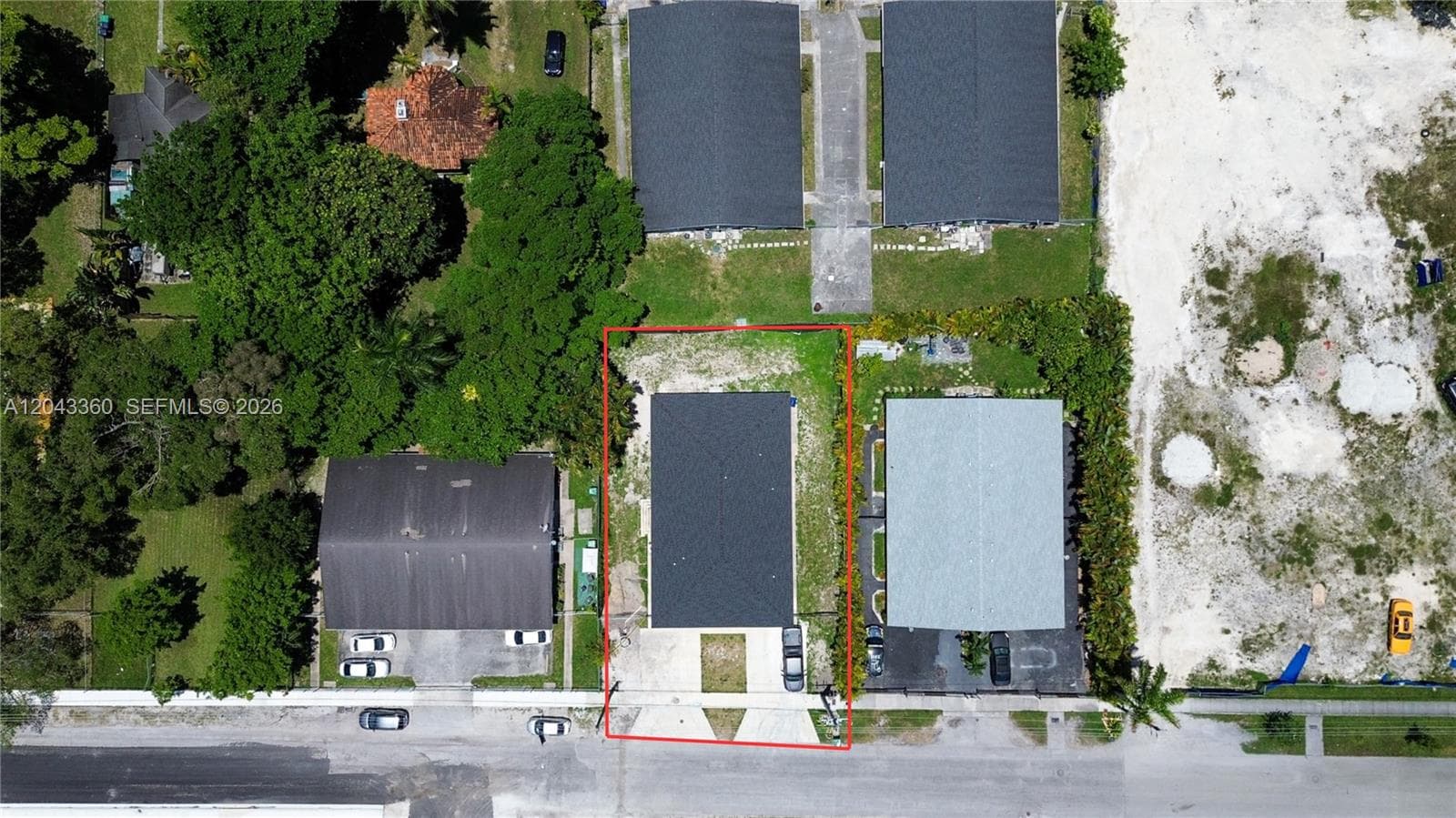 13720 NE 2nd Court photo 4