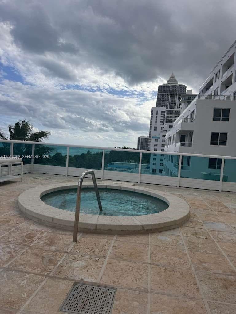 CAPOBELLA CONDO · #1602 in Miami Beach - Photo 32