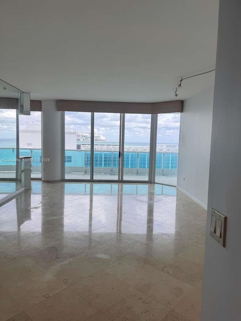 CAPOBELLA CONDO · #1602 in Miami Beach - Photo 5