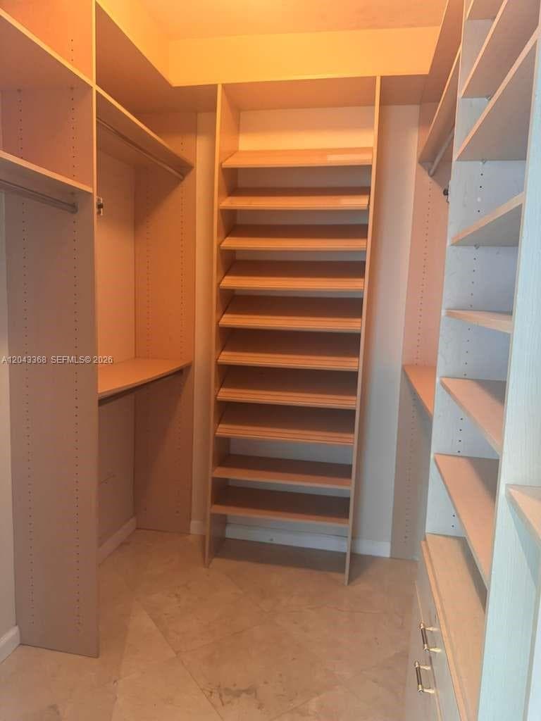 CAPOBELLA CONDO · #1602 in Miami Beach - Photo 10