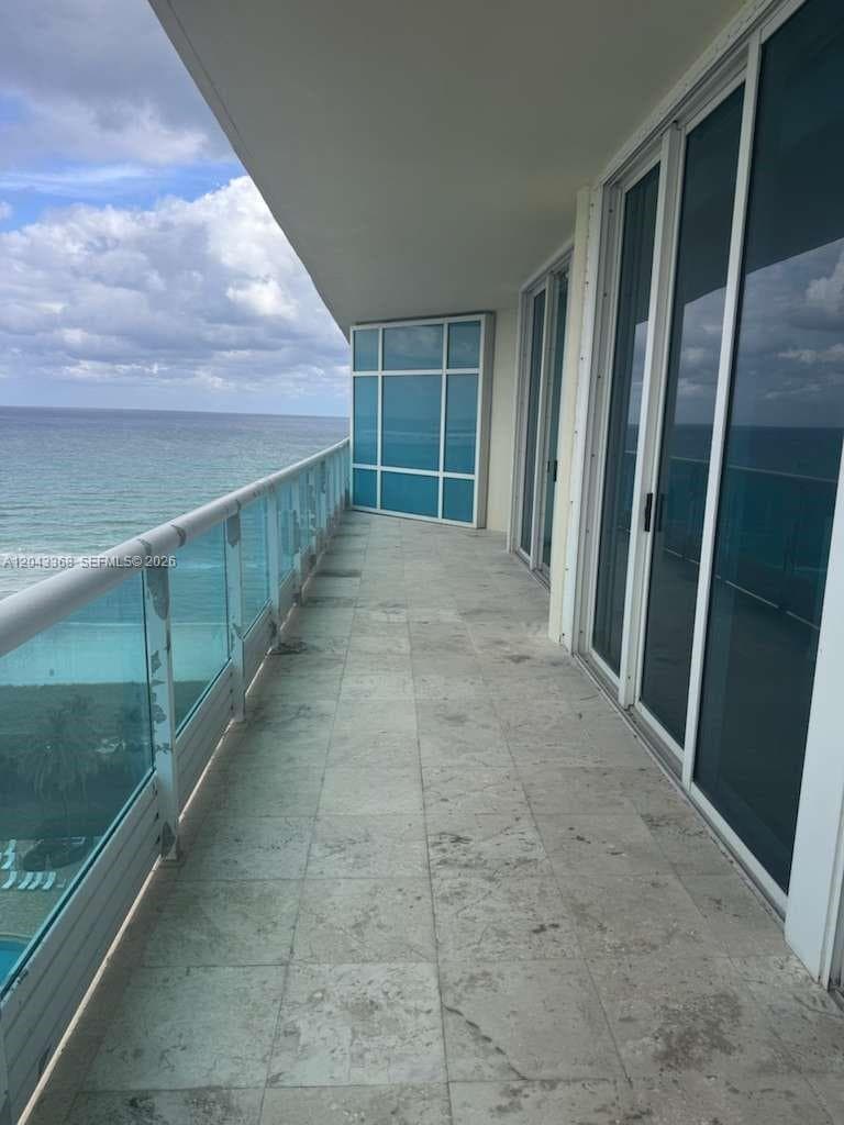 CAPOBELLA CONDO · #1602 in Miami Beach - Photo 18