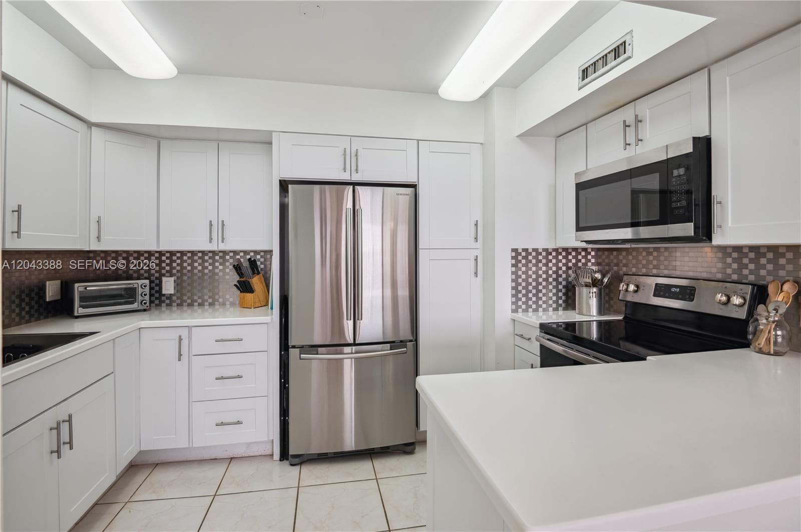 ALEXANDER TOWERS · #604 in Hollywood - Photo 8