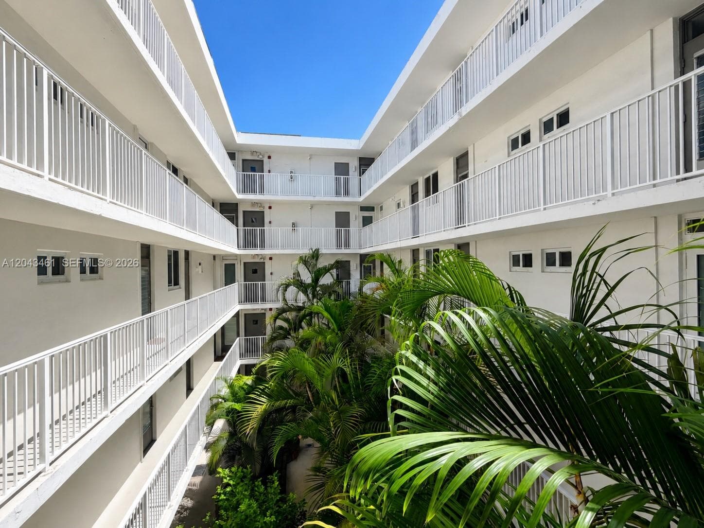 BAYSIDE TERRACE CONDO · #3D in Miami Beach - Photo 8