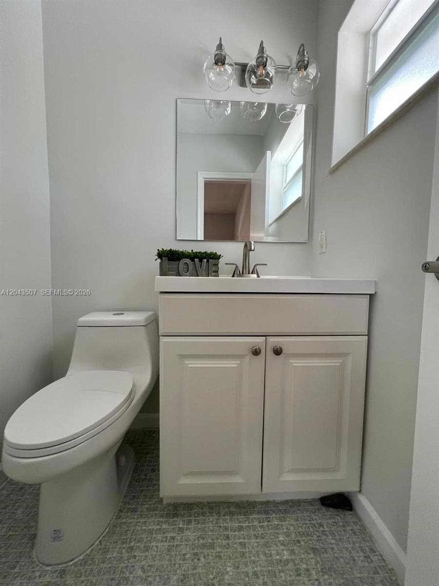 LEE CONDOMINIUM APTS · #205 in Hollywood - Photo 9