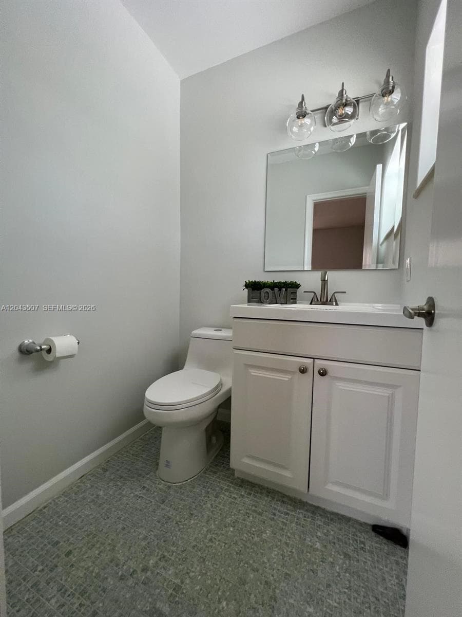 LEE CONDOMINIUM APTS · #205 in Hollywood - Photo 8