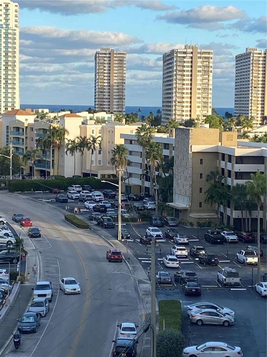 OCEAN VIEW TOWERS CONDO · #813 in Hallandale Beach - Photo 2
