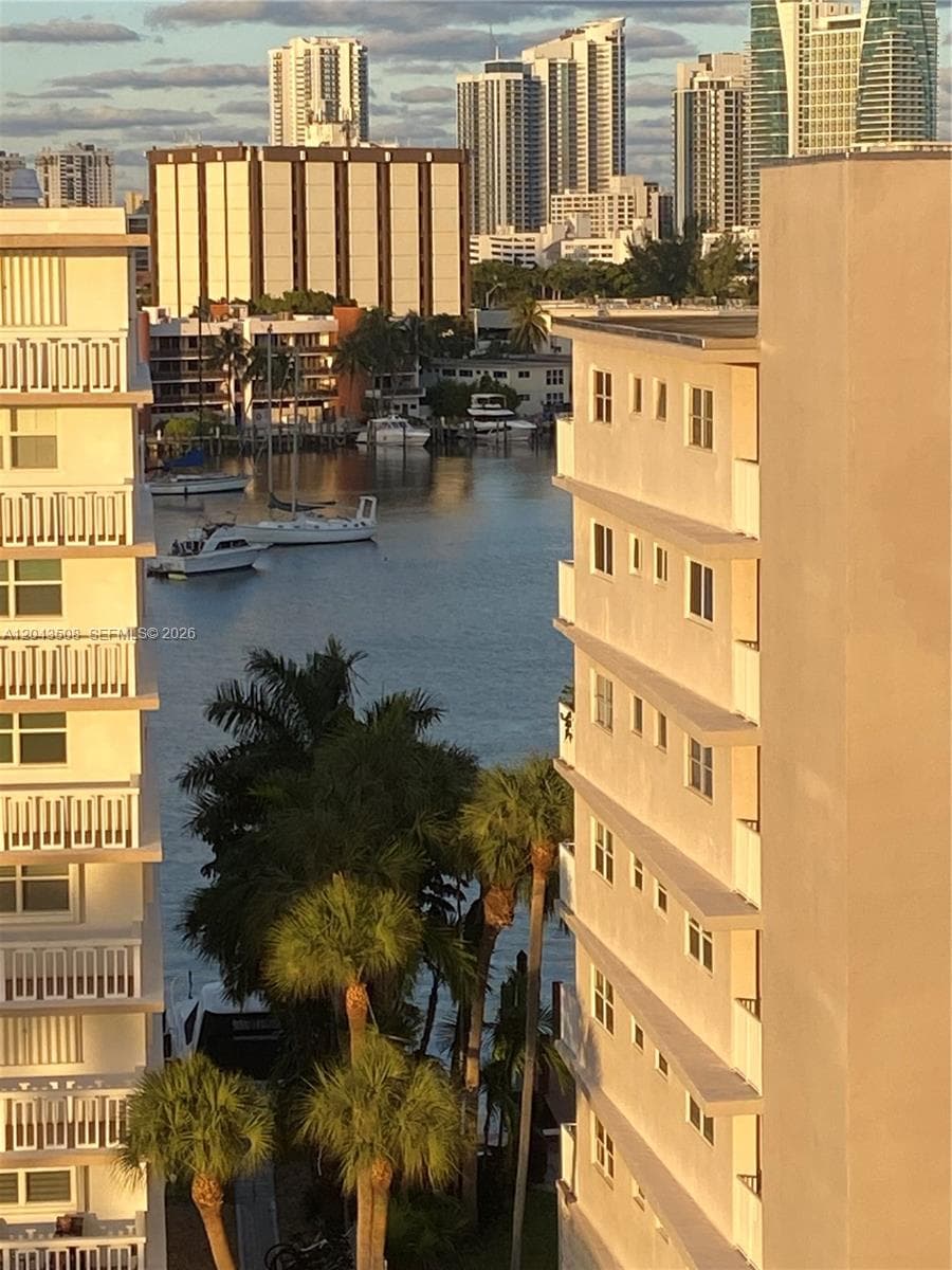 OCEAN VIEW TOWERS CONDO · #813 in Hallandale Beach - Photo 3
