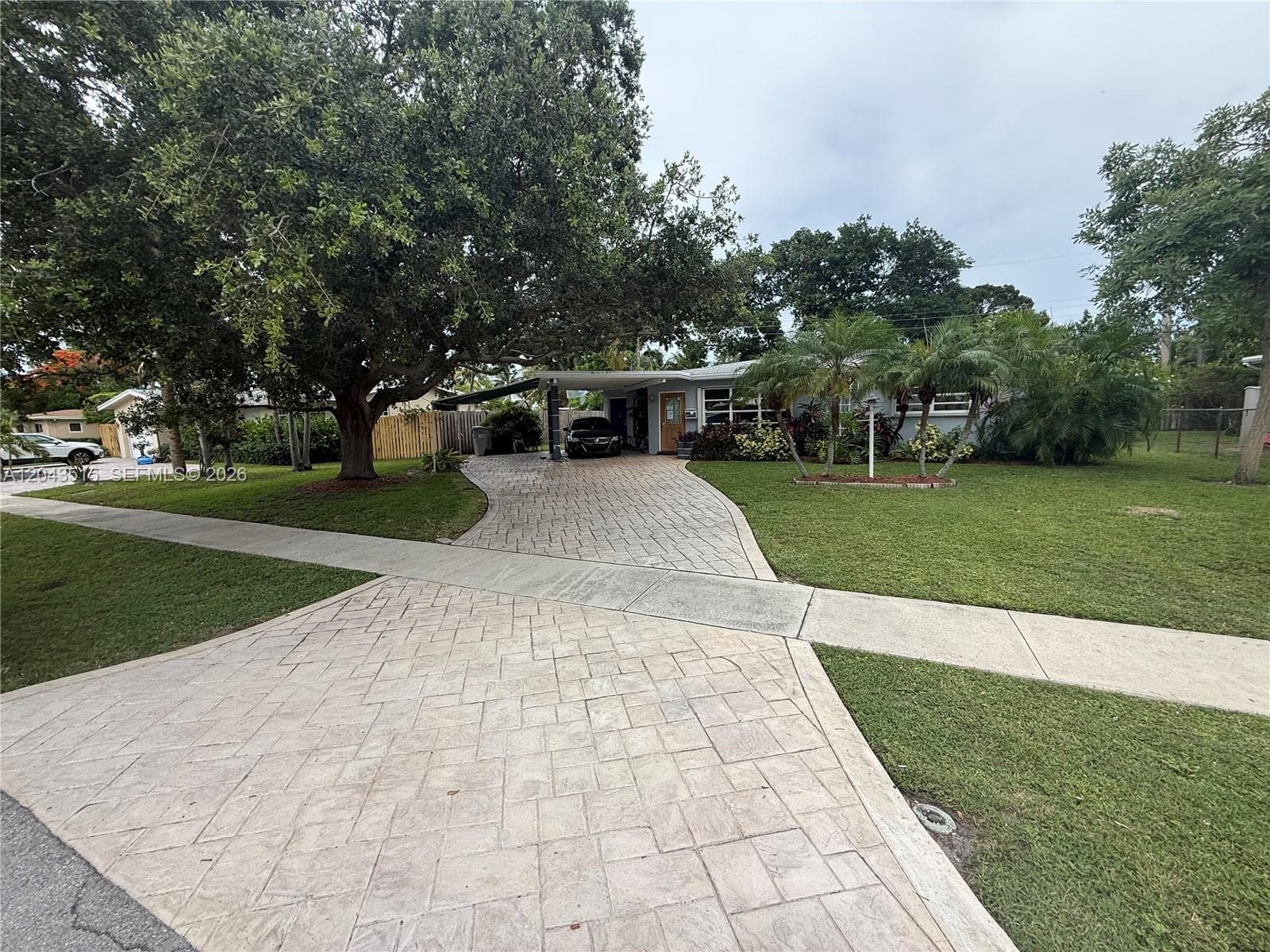 1232 SW 1st Ave photo 1