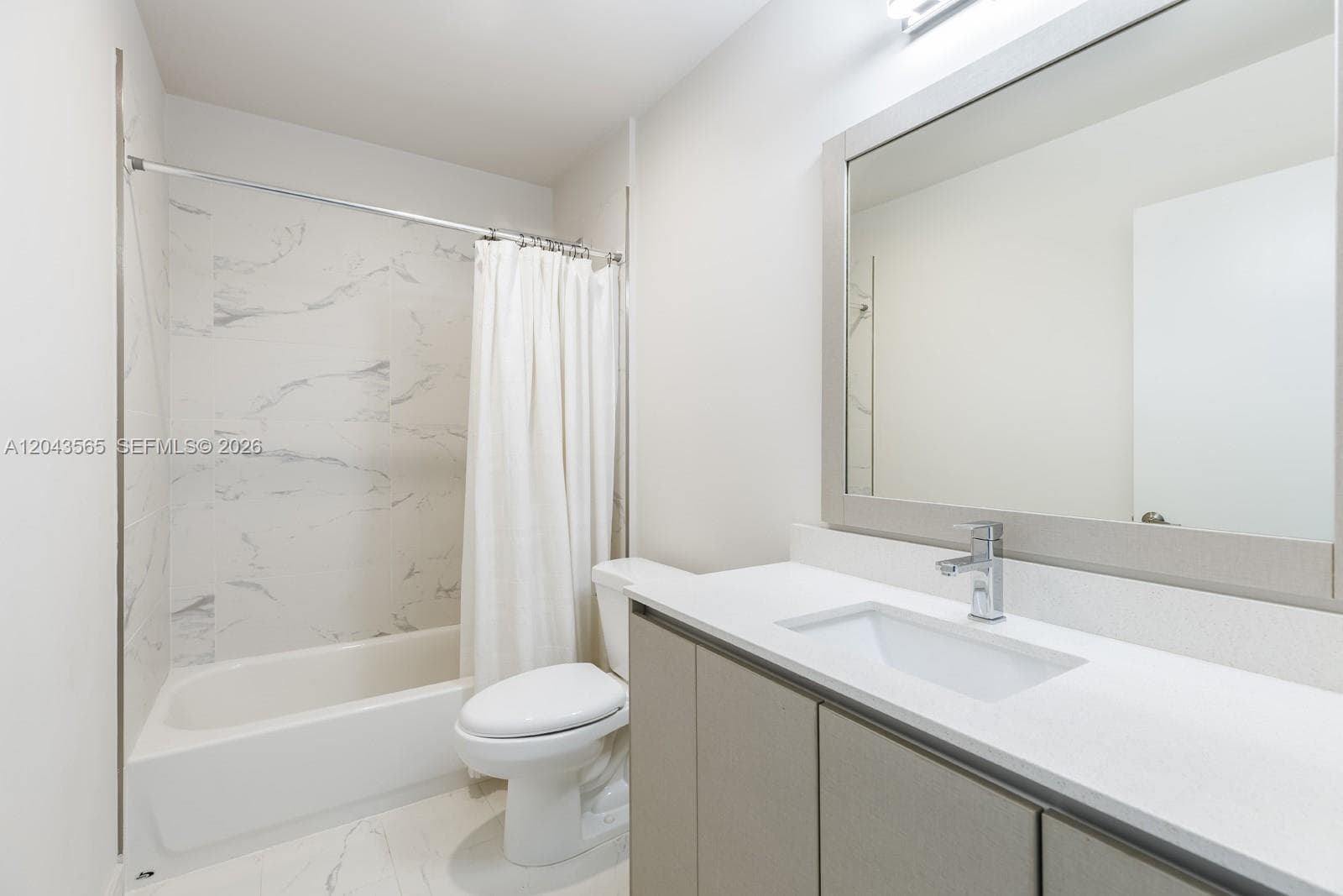 2505 NE 193rd St #4108 photo 13