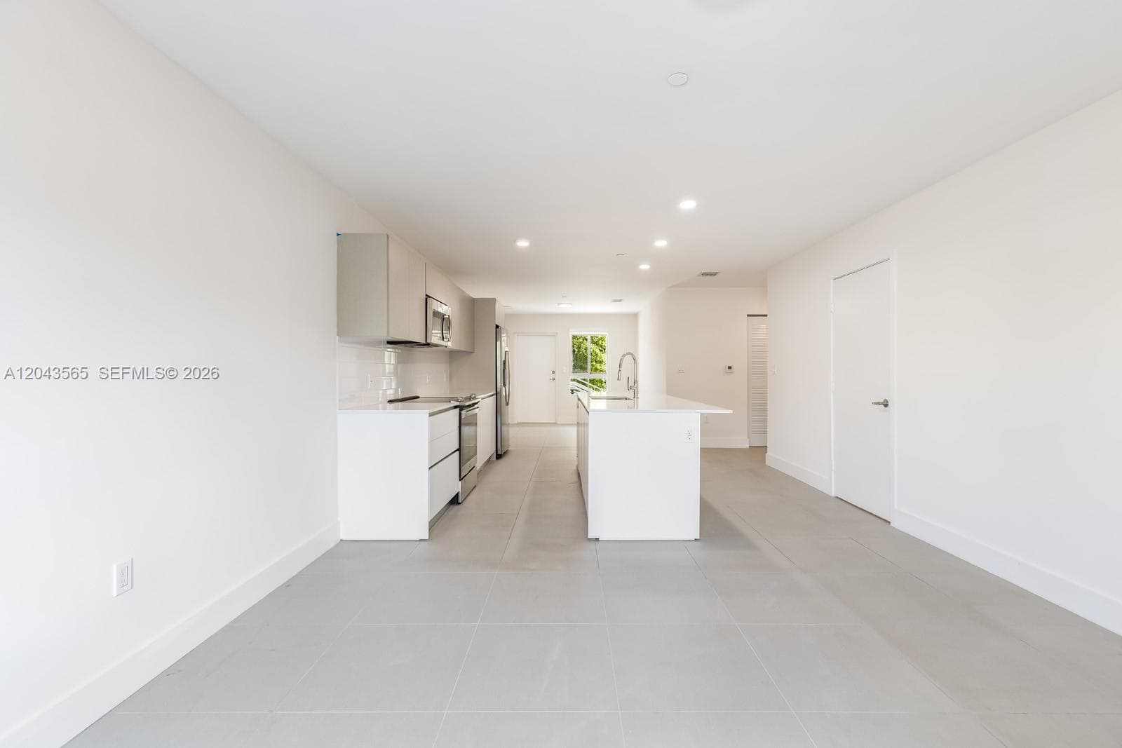 2505 NE 193rd St #4108 photo 7