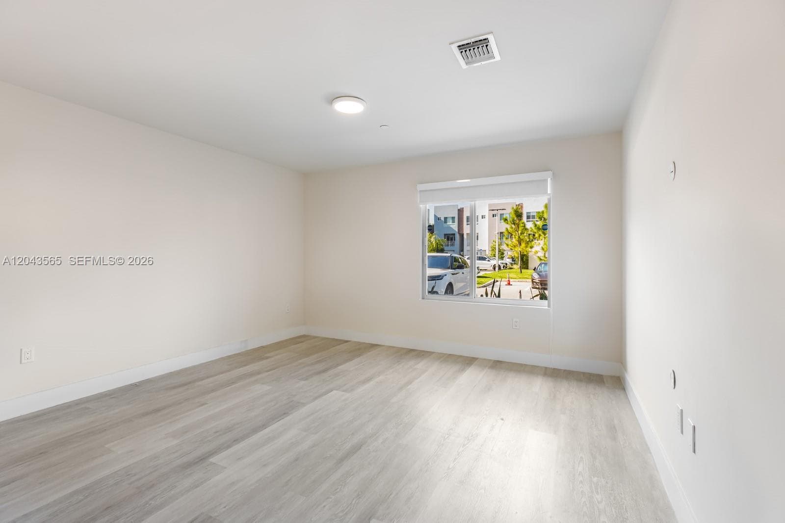 2505 NE 193rd St #4108 photo 9