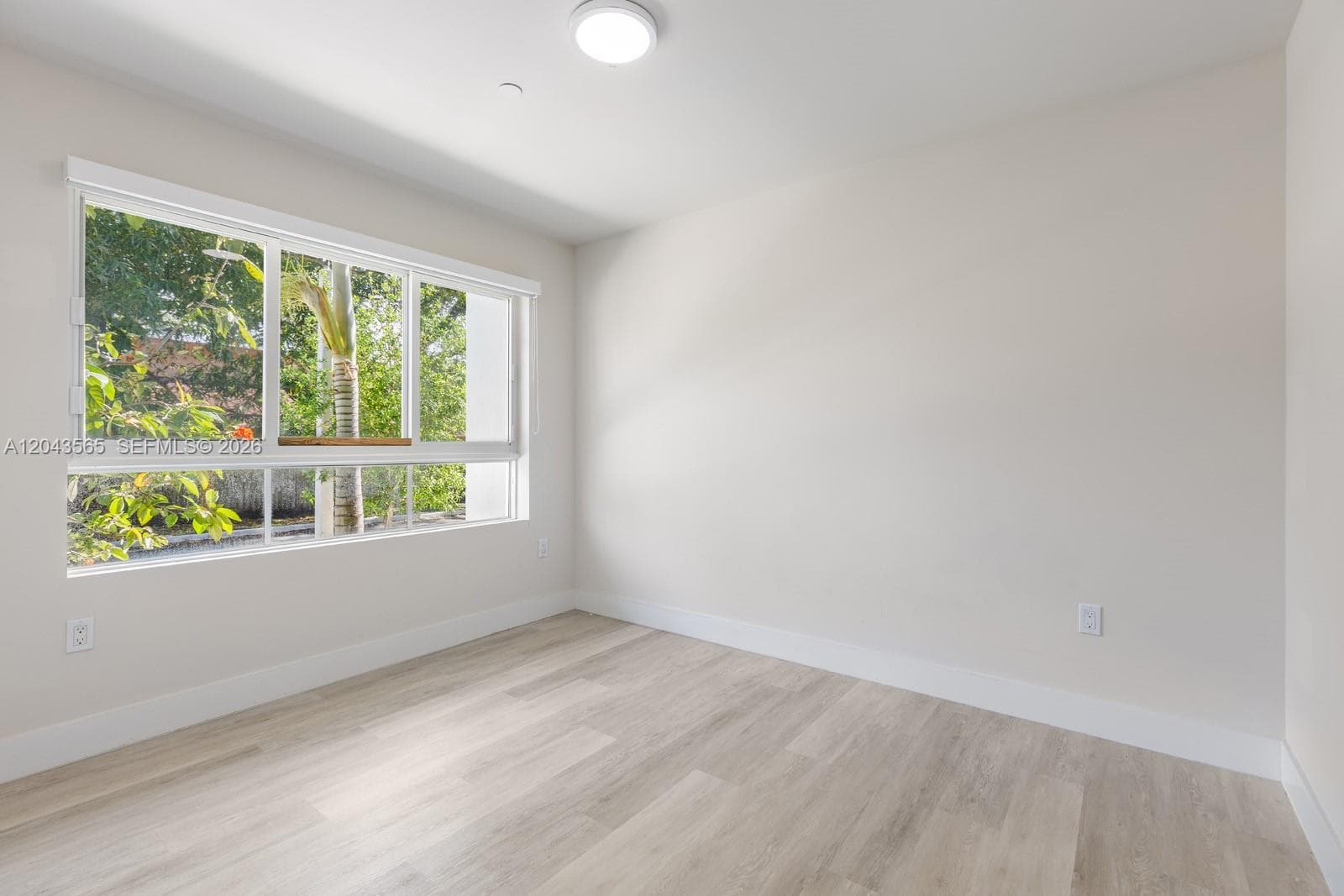 2505 NE 193rd St #4108 photo 10