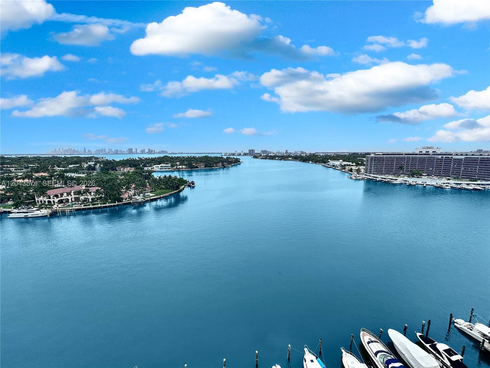 AQUASOL CONDO · #15L in Miami Beach - Photo 2