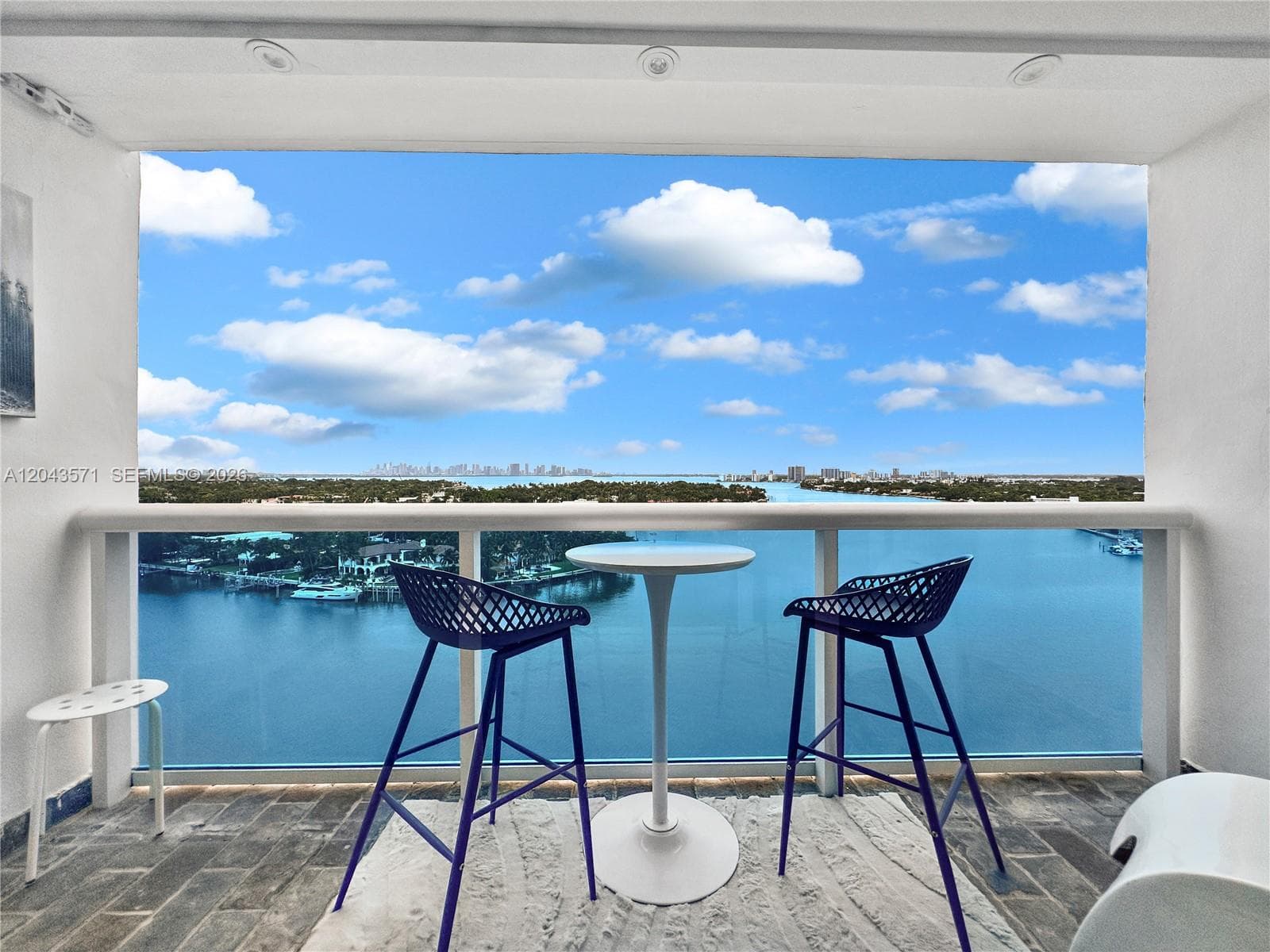AQUASOL CONDO · #15L in Miami Beach - Photo 3