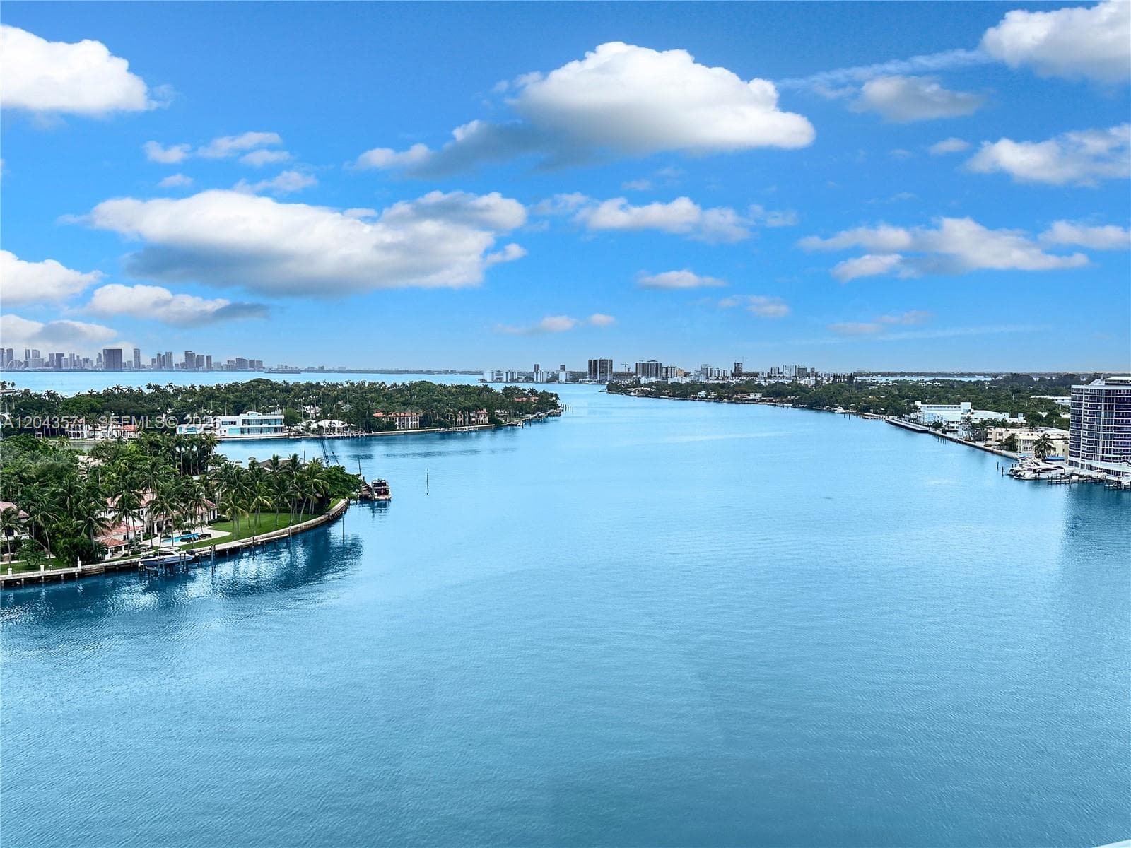 AQUASOL CONDO · #15L in Miami Beach - Photo 1