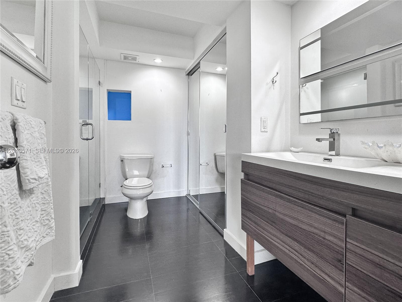 AQUASOL CONDO · #15L in Miami Beach - Photo 8