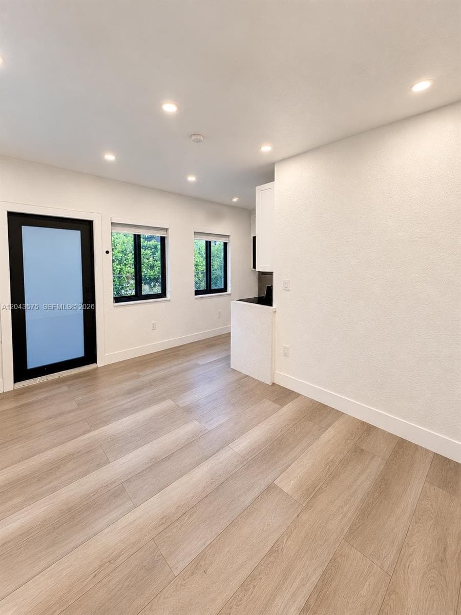 Entrance apartment
