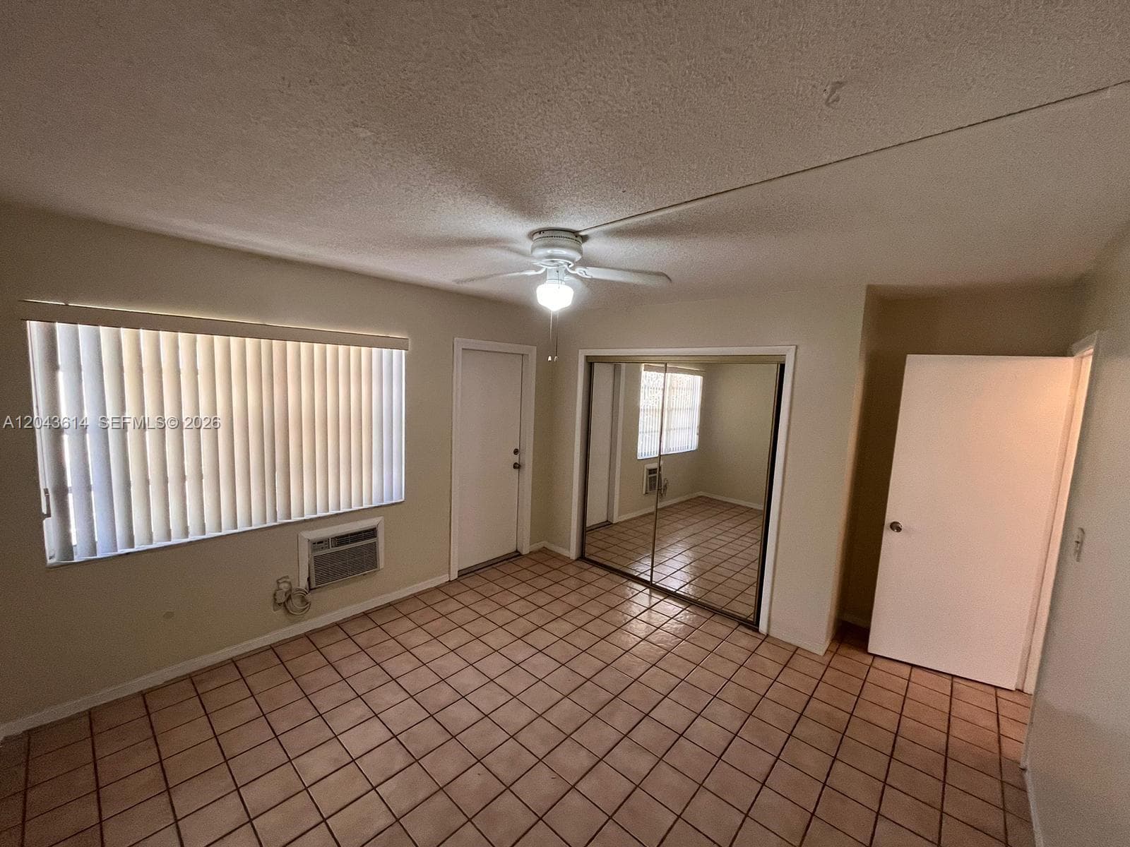 EDGEWATER BEACH CONDO · #104 in Dania Beach - Photo 8