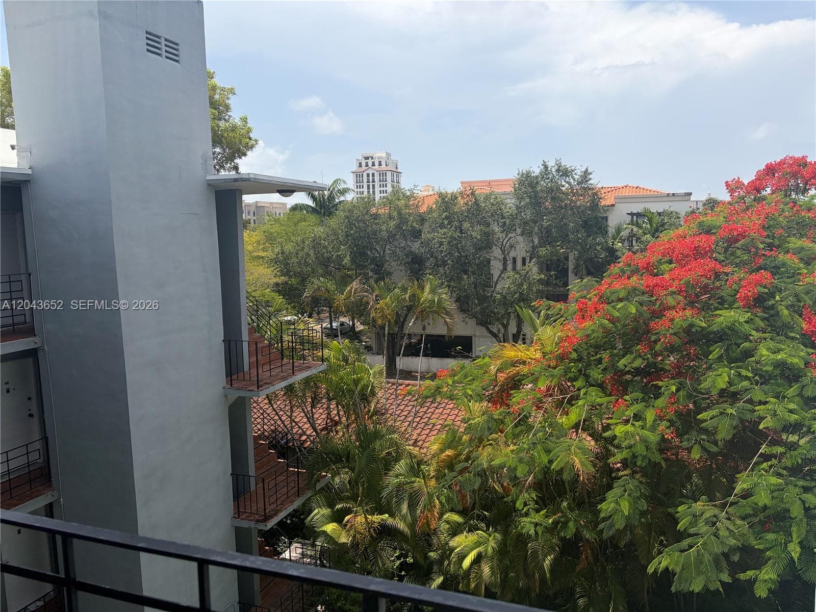 BARCELONA COURT CONDO · #405 in Coral Gables - Photo 2