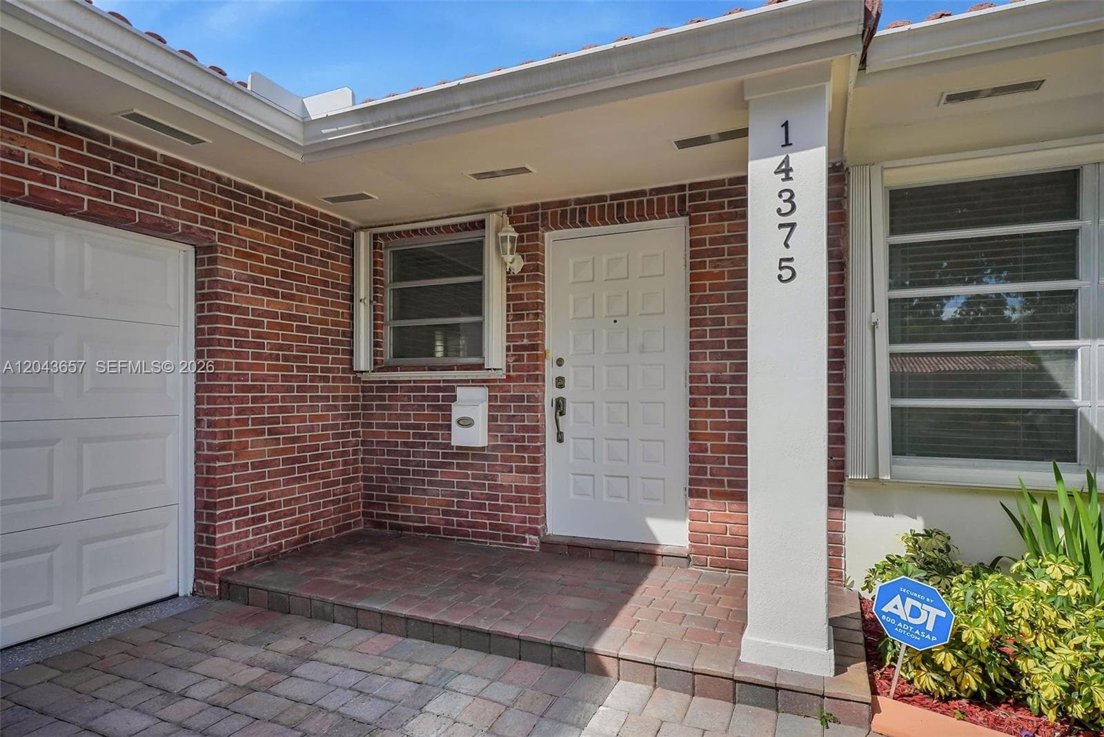 14375 Lake Candlewood Ct photo 2