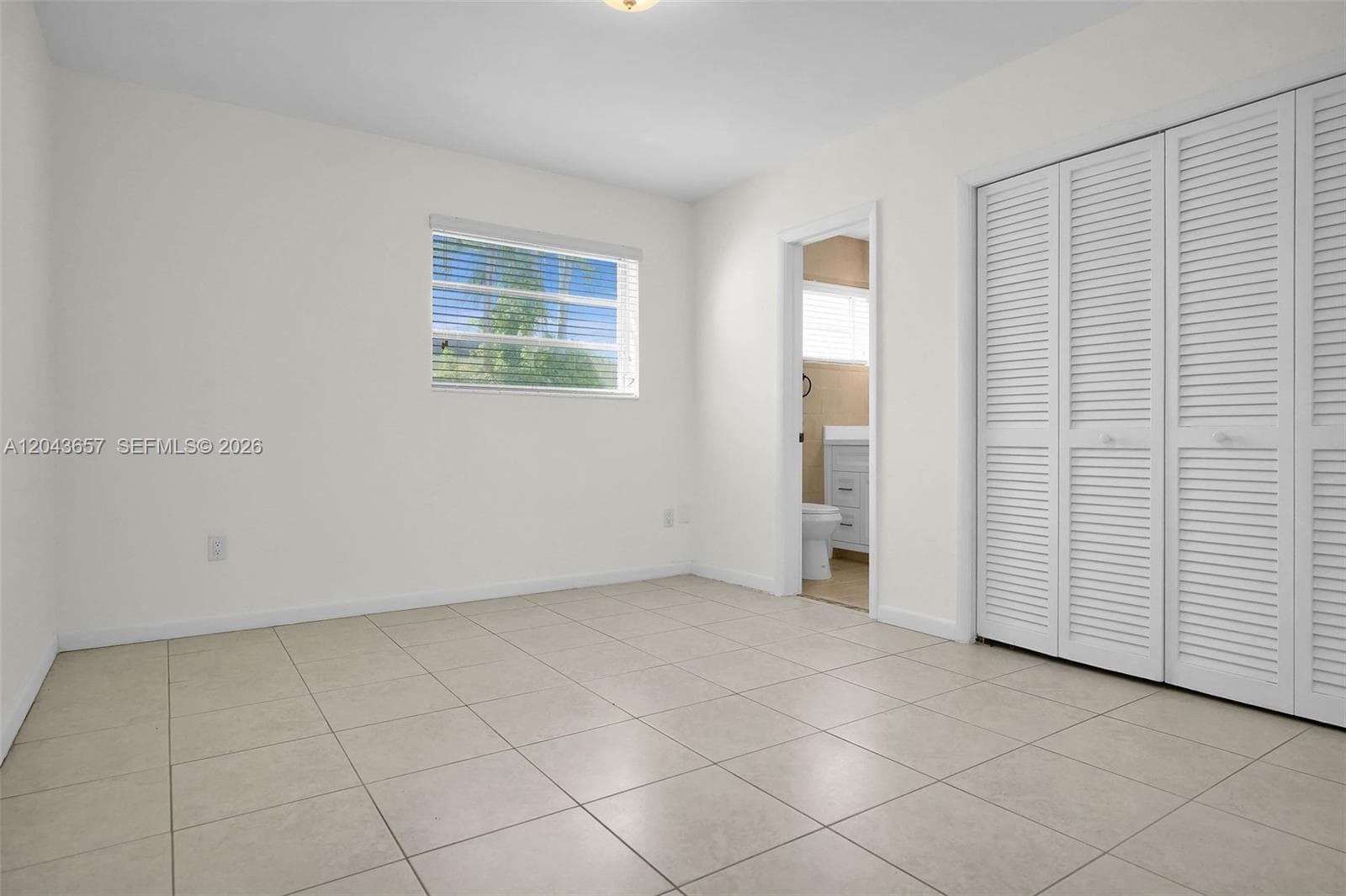 14375 Lake Candlewood Ct photo 16