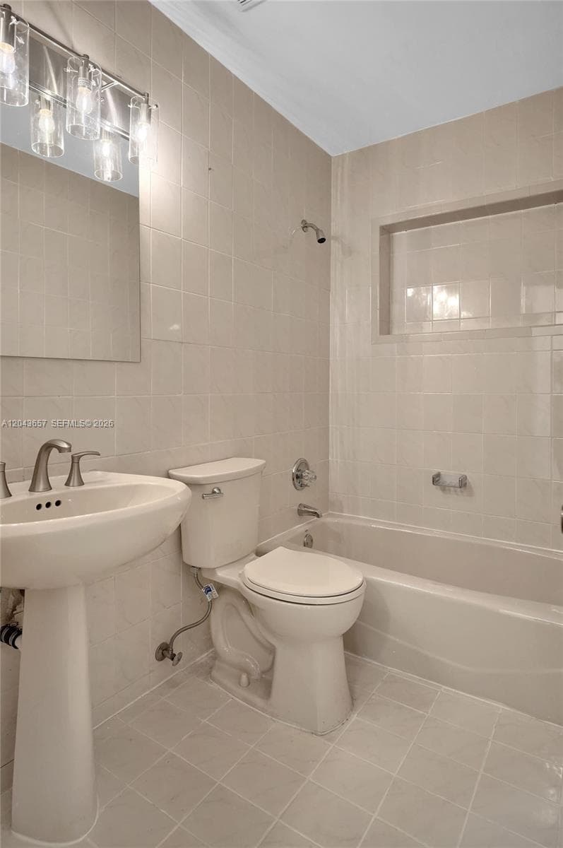 14375 Lake Candlewood Ct photo 20