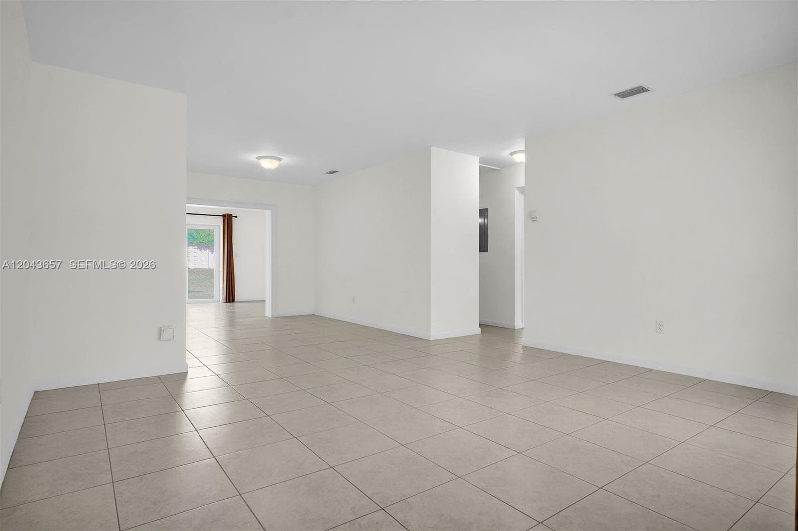 14375 Lake Candlewood Ct photo 4