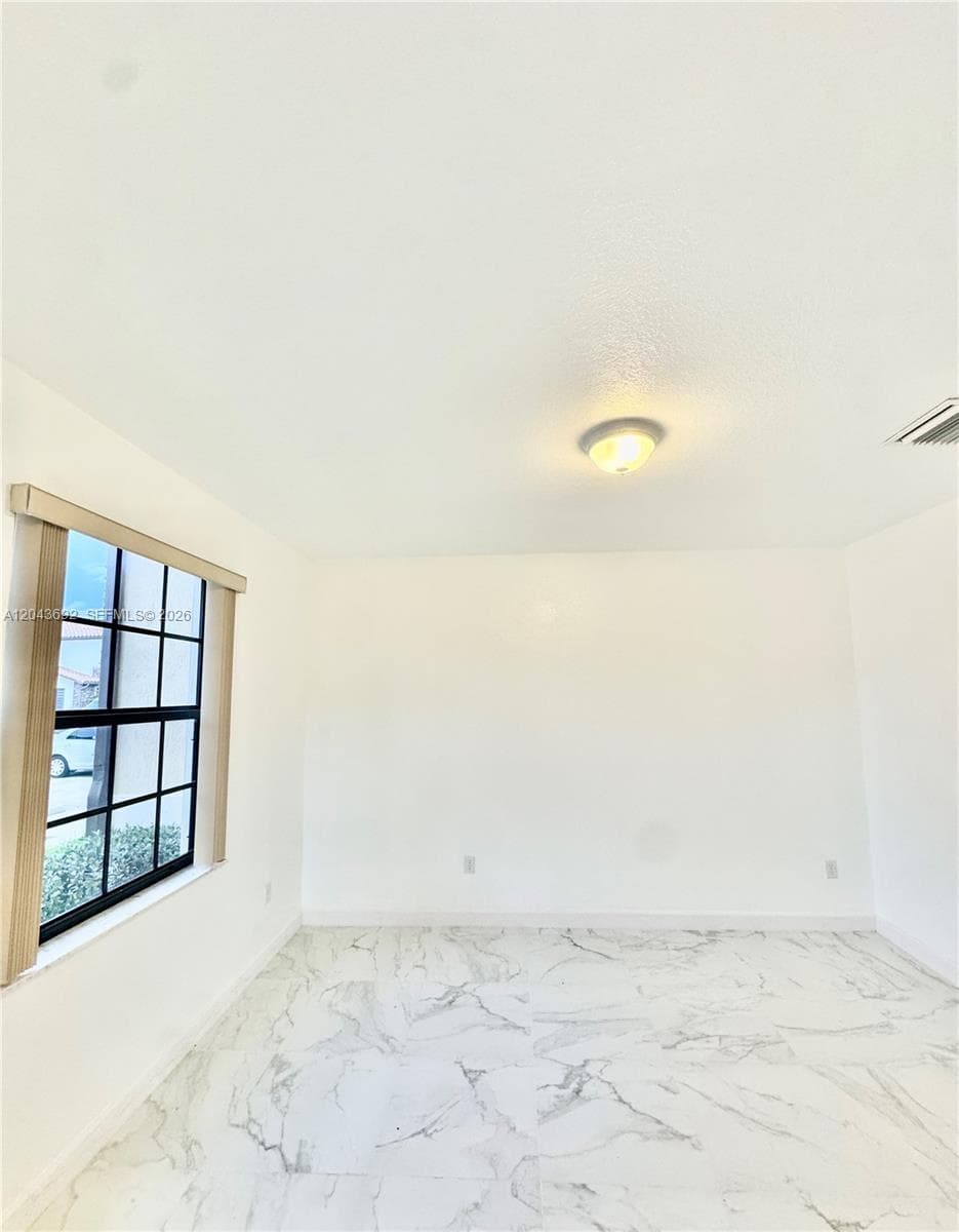8805 W 35th Ave photo 5
